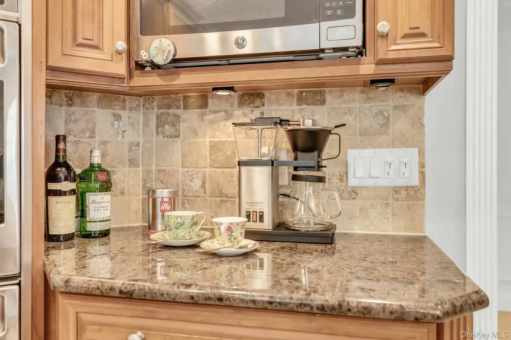 10 Winter Lane Dix Hills NY 11746