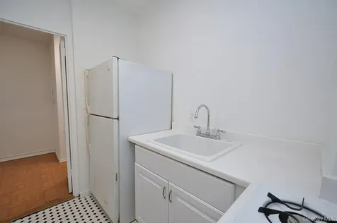 281 Garth Road Scarsdale NY 10583
