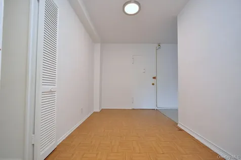 281 Garth Road Scarsdale NY 10583
