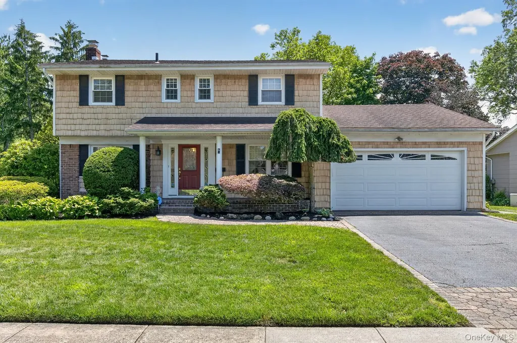 6 W Oak Hill Oyster Bay NY 11771