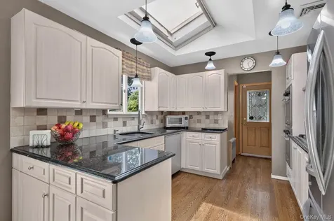6 W Oak Hill Oyster Bay NY 11771