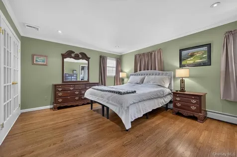 6 W Oak Hill Oyster Bay NY 11771