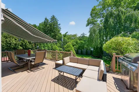 6 W Oak Hill Oyster Bay NY 11771