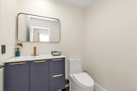 219 Carnation Drive Farmingdale NY 11735