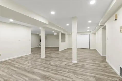 219 Carnation Drive Farmingdale NY 11735