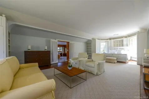 1 Pond Road Glen Cove NY 11542