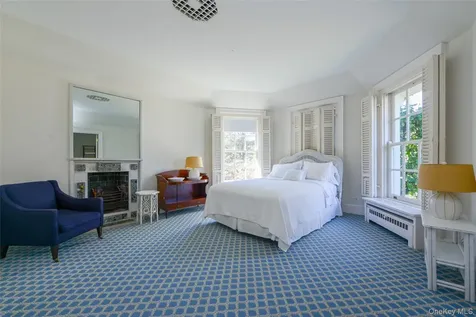 1 Pond Road Glen Cove NY 11542