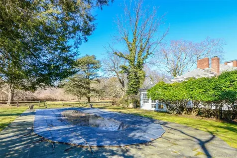 1 Pond Road Glen Cove NY 11542