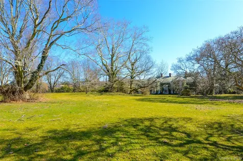 1 Pond Road Glen Cove NY 11542