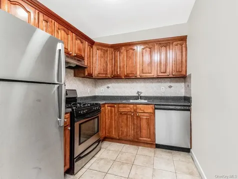25 Trinity Place New Rochelle NY 10805