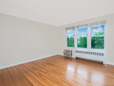 25 Trinity Place New Rochelle NY 10805