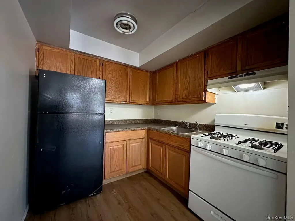2000 Mapes Avenue Bronx NY 10460