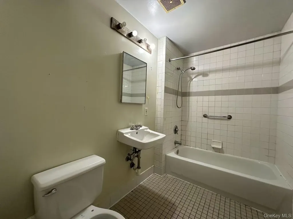2000 Mapes Avenue Bronx NY 10460