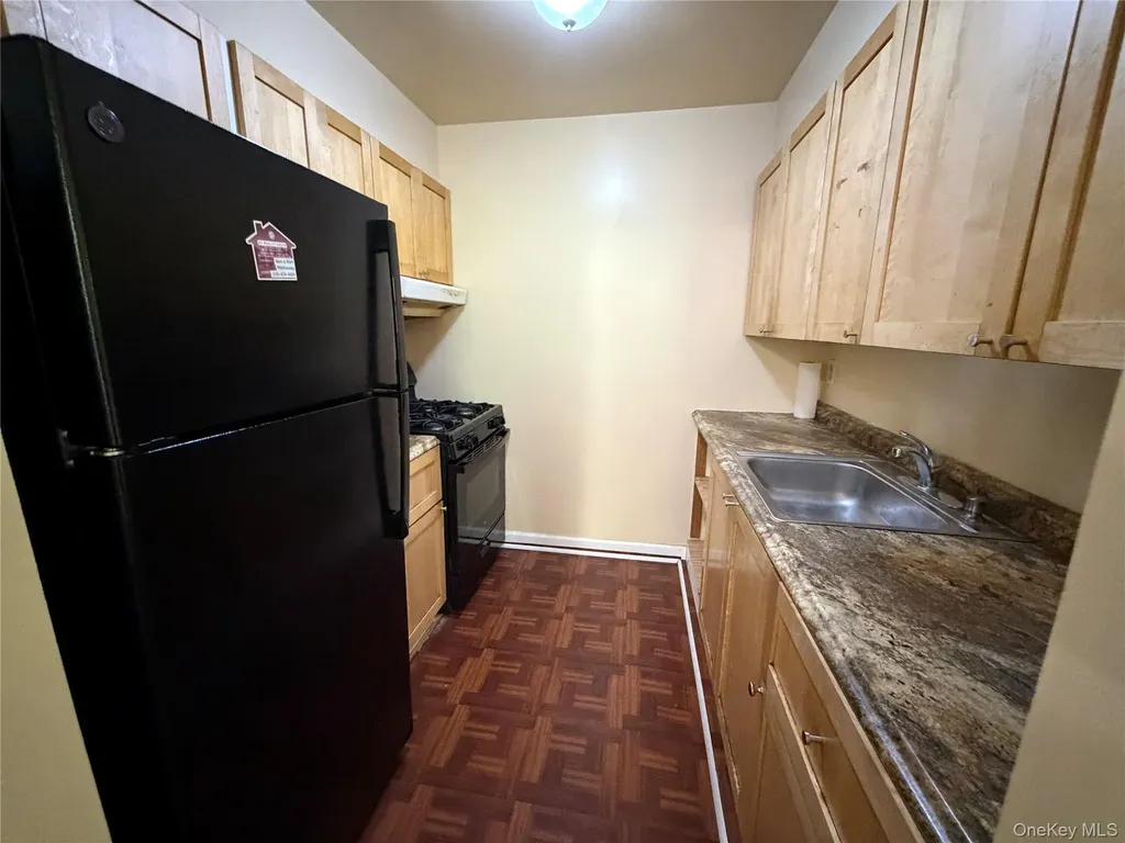 2000 Mapes Avenue Bronx NY 10460