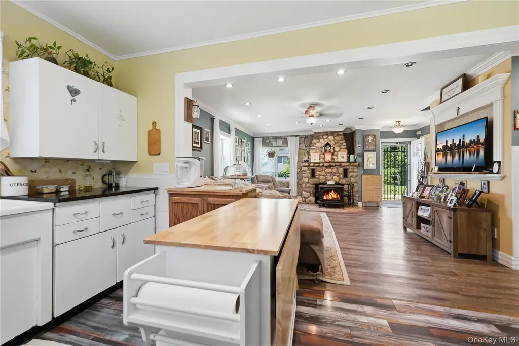 26 Hickory Road Rocky Point NY 11778