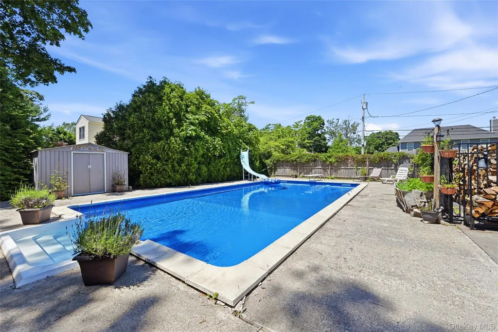 26 Hickory Road Rocky Point NY 11778