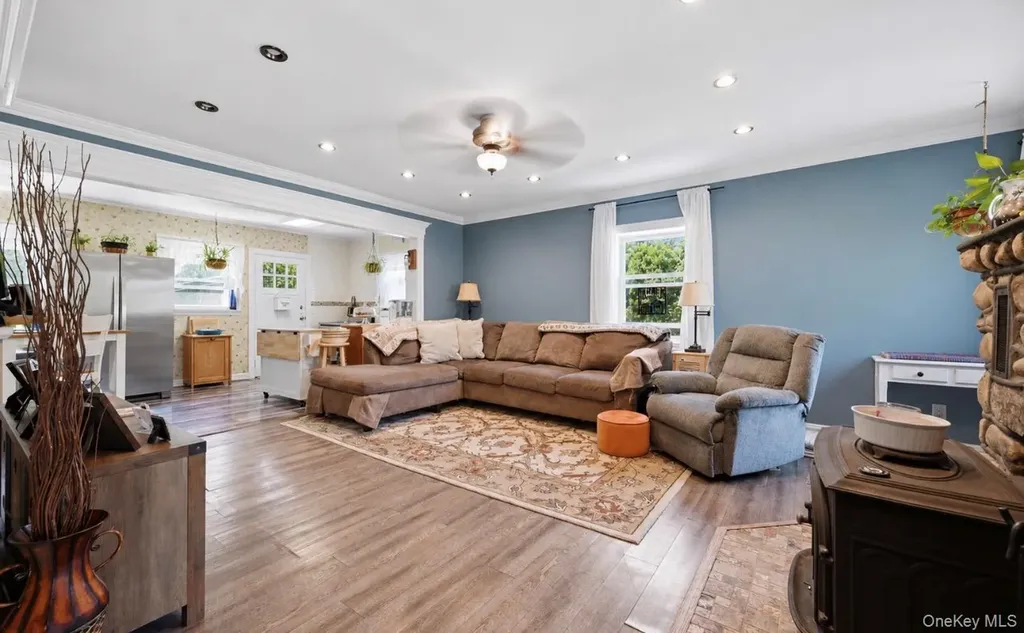 26 Hickory Road Rocky Point NY 11778