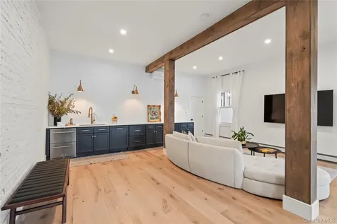 93 Central Avenue Sea Cliff NY 11579