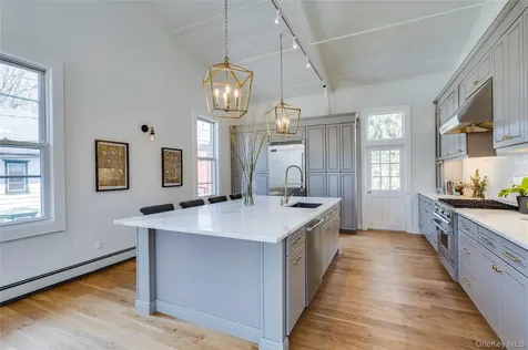93 Central Avenue Sea Cliff NY 11579