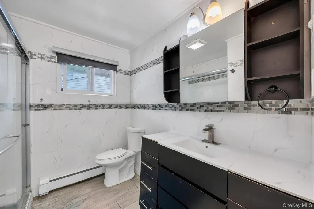 163 Miller Road Hicksville NY 11801