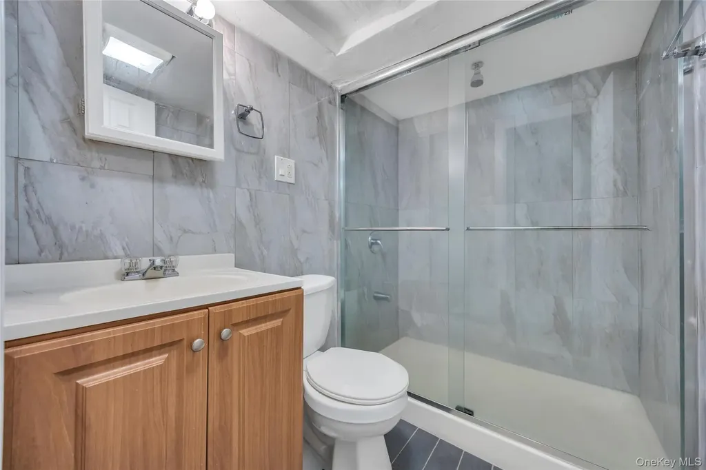163 Miller Road Hicksville NY 11801