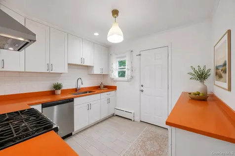 163 Miller Road Hicksville NY 11801