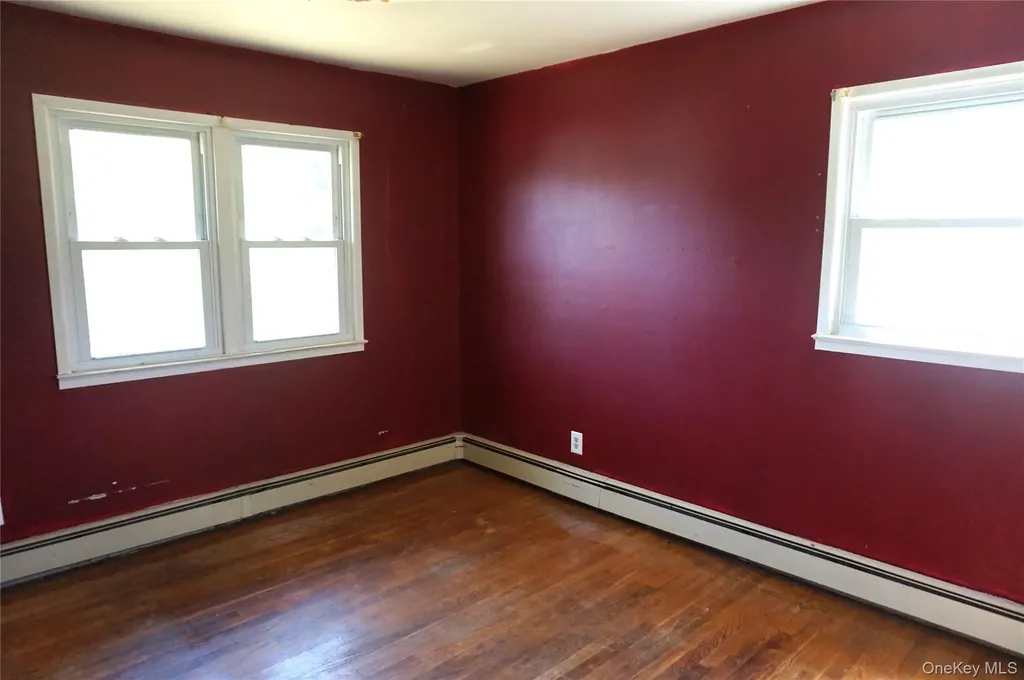 62 Warwick Road Carmel NY 10512