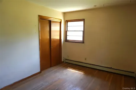 62 Warwick Road Carmel NY 10512