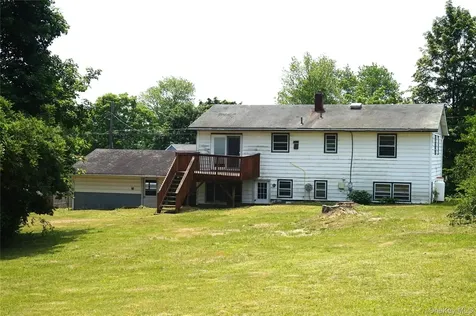 62 Warwick Road Carmel NY 10512