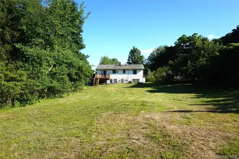 62 Warwick Road Carmel NY 10512