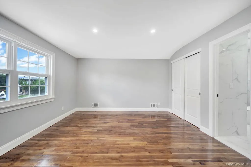 5 Notus Avenue Staten Island NY 10312