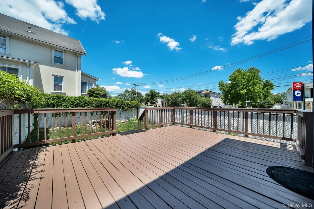 5 Notus Avenue Staten Island NY 10312