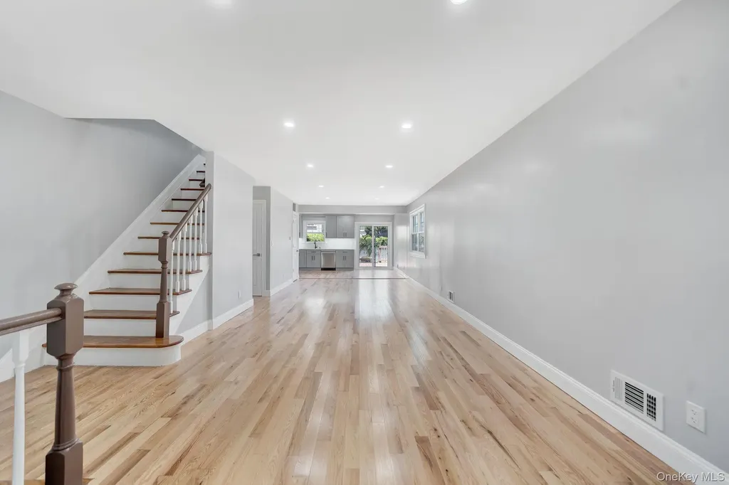 5 Notus Avenue Staten Island NY 10312