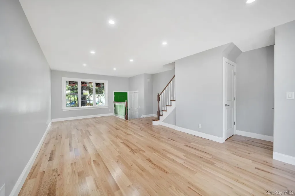 5 Notus Avenue Staten Island NY 10312