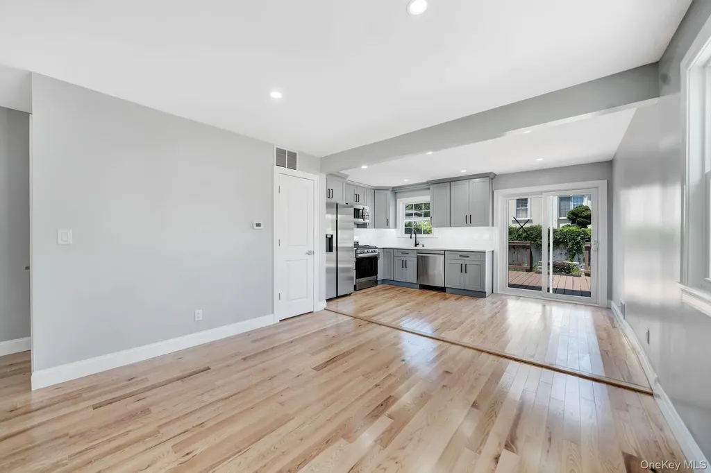 5 Notus Avenue Staten Island NY 10312