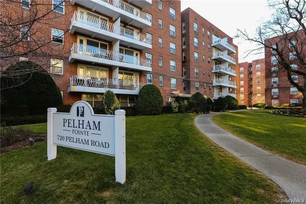 720 Pelham Road New Rochelle NY 10805