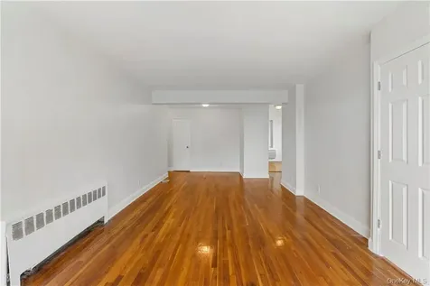 720 Pelham Road New Rochelle NY 10805