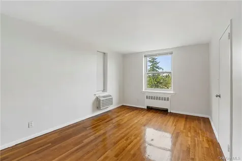 720 Pelham Road New Rochelle NY 10805