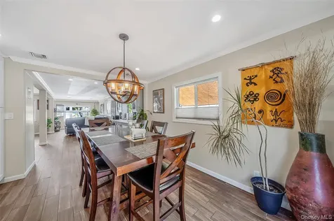 1053 Ocean Avenue Bay Shore NY 11706