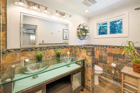 1053 Ocean Avenue Bay Shore NY 11706