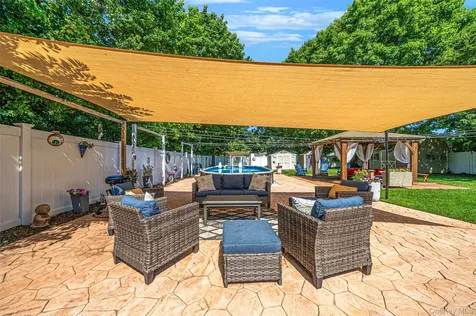 1053 Ocean Avenue Bay Shore NY 11706