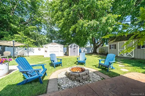 1053 Ocean Avenue Bay Shore NY 11706