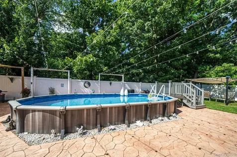 1053 Ocean Avenue Bay Shore NY 11706