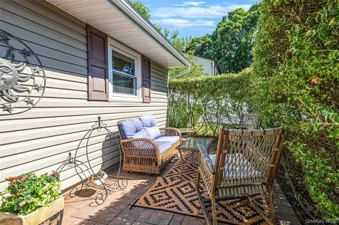 1053 Ocean Avenue Bay Shore NY 11706