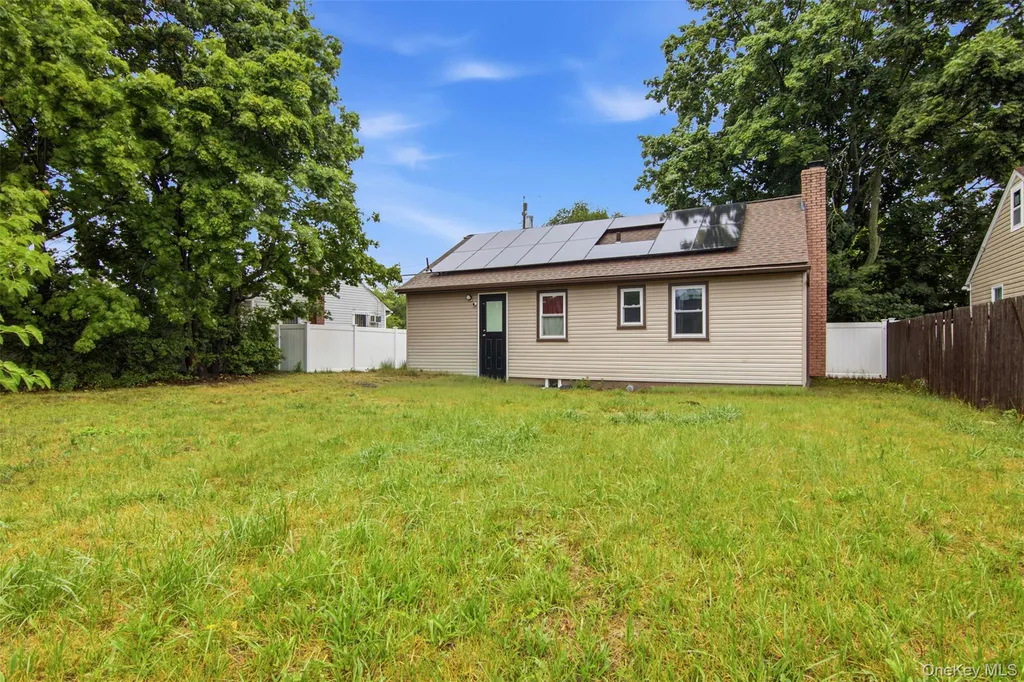 114 Davidson Street Wyandanch NY 11798