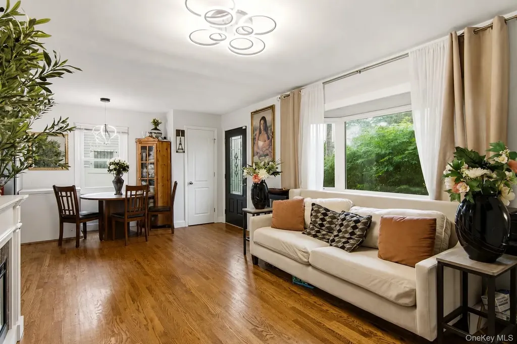 114 Davidson Street Wyandanch NY 11798