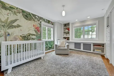 42 Knollwood Drive Larchmont NY 10538
