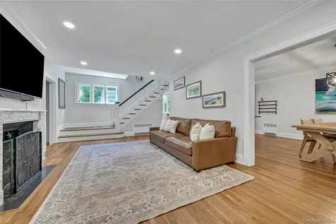 42 Knollwood Drive Larchmont NY 10538