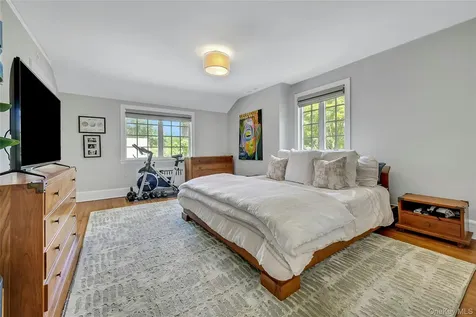 42 Knollwood Drive Larchmont NY 10538