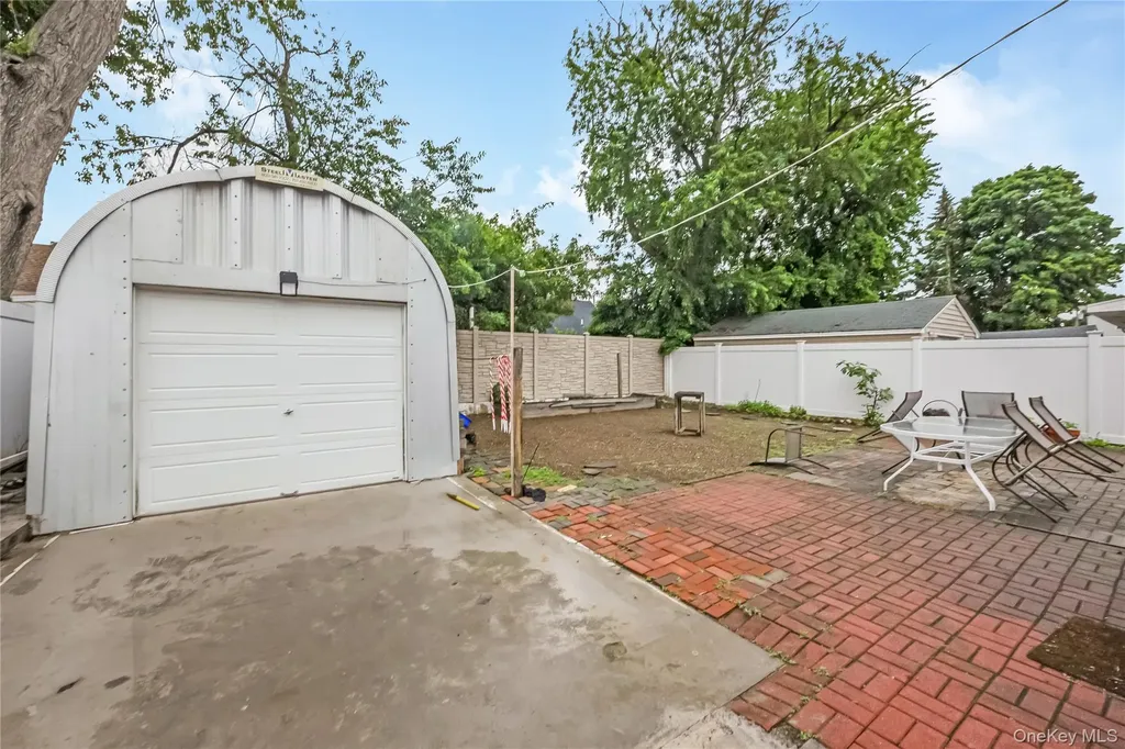 41 Haig Road Valley Stream NY 11581